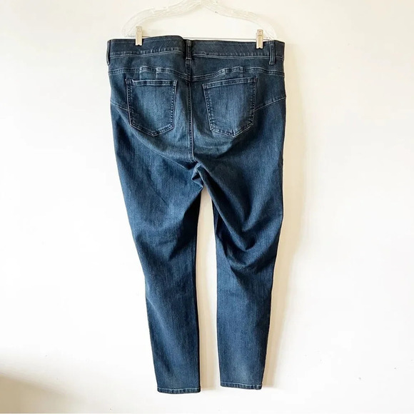 Torrid Premium Denim Size 18R Dark Wash Bombshell Skinny Jean Madrid Blue Plus - Picture 3 of 10